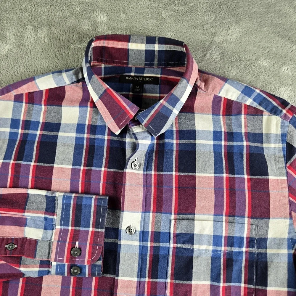 Banana Republic Shirt Medium Red White  Blue Plaid  Long Sleeve Preppy Workwear